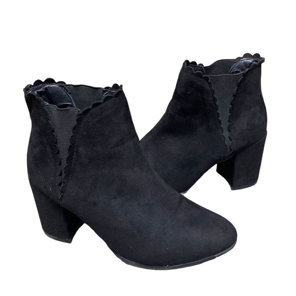 Nature Breeze Black Bootie Size 7